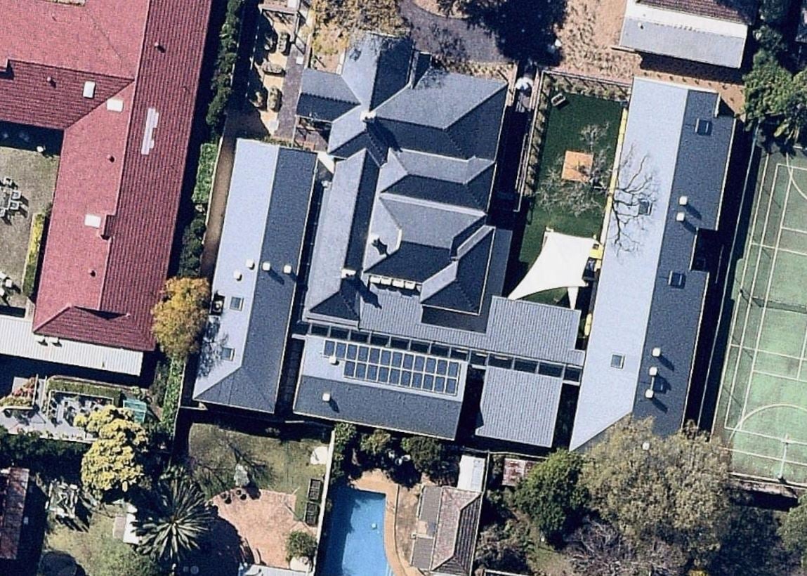 Aerial view of the Meriden School campus